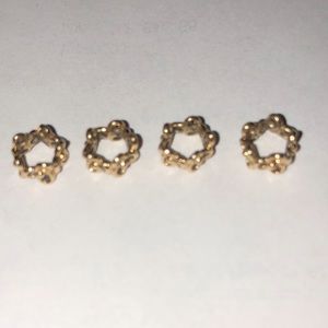 4 Pandora 14 c. Spacers .